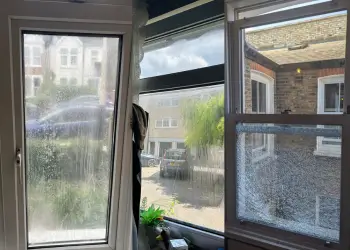 Broken double glazed window repair service in London