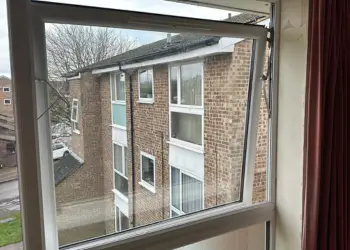 Affordable Window Hinge Repair in London